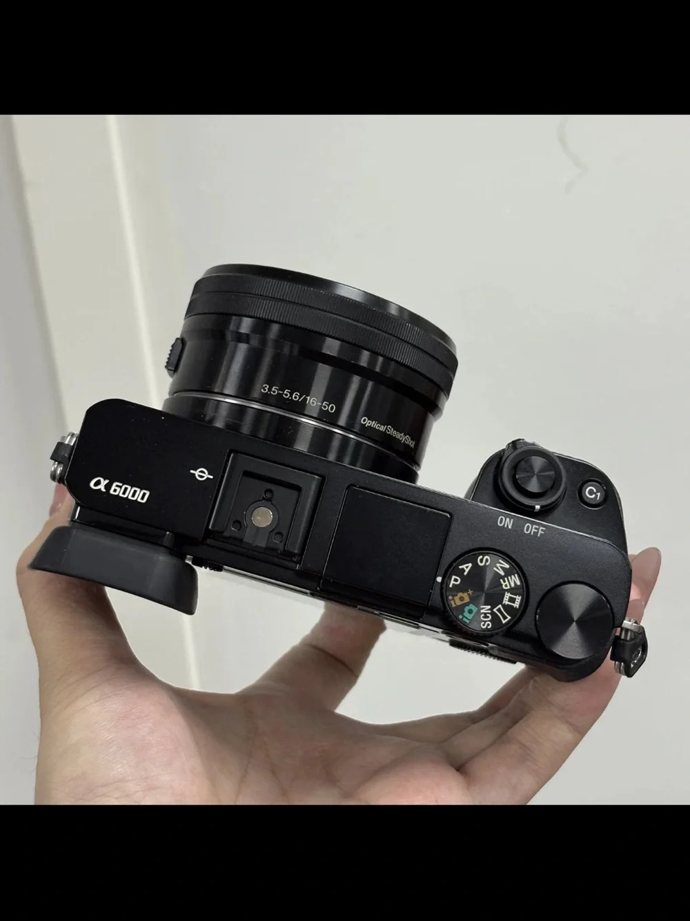 Sony Alpha 6000 Black Mirrorless Camera with 16-50mm Lens